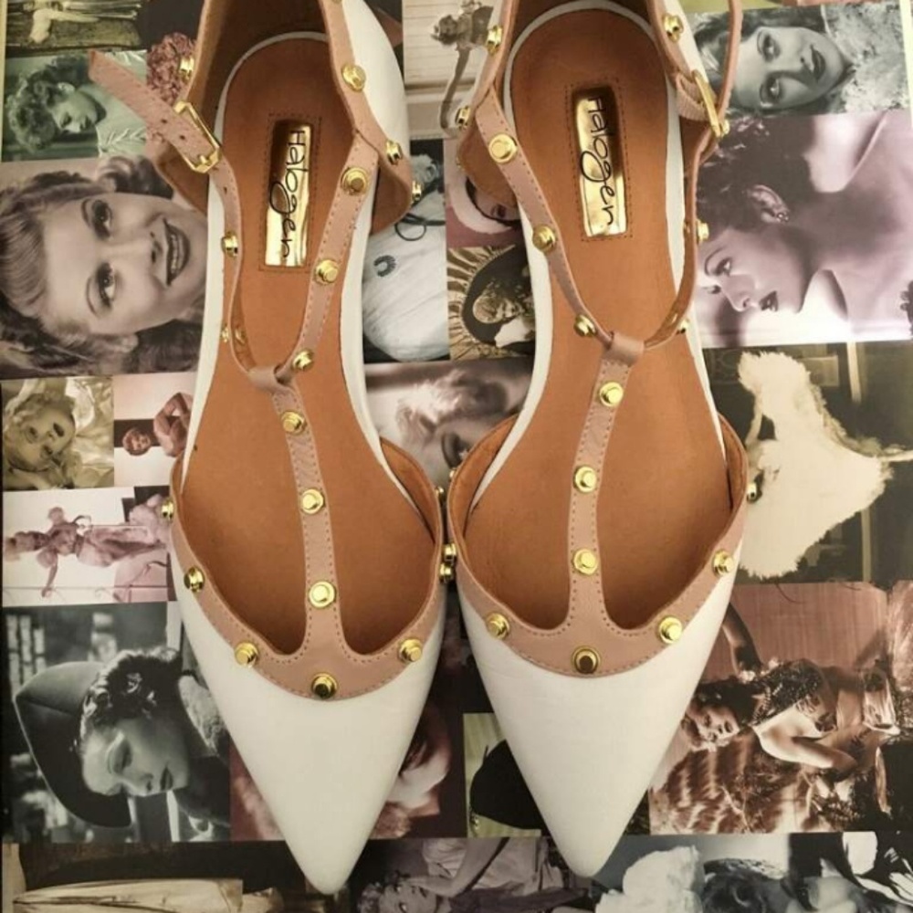 💋HALOGEN WHITE T-STRAP FLATS💋
